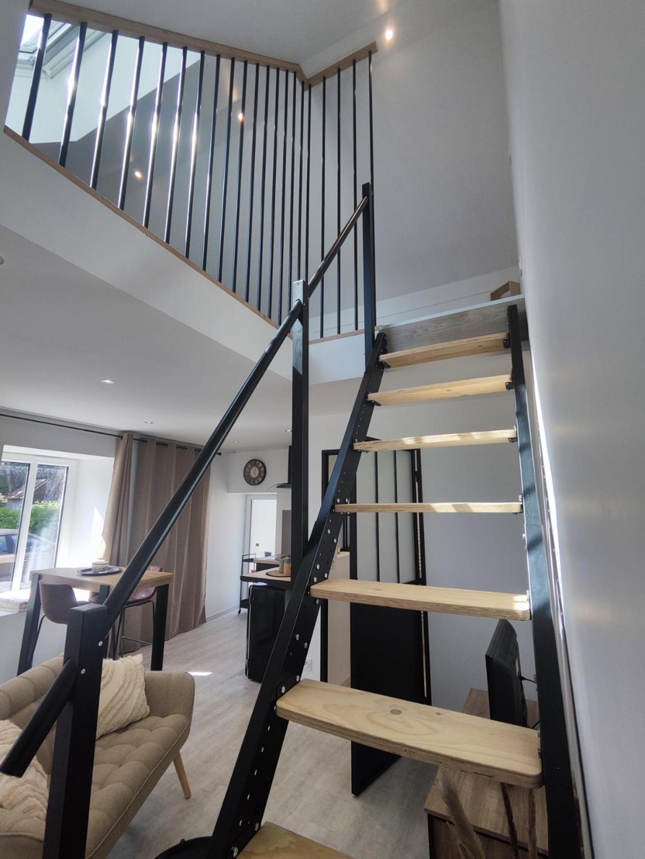 Studio Neuf Situe Au Coeur D'Un Bourg Paisible Pacé Exteriér fotografie